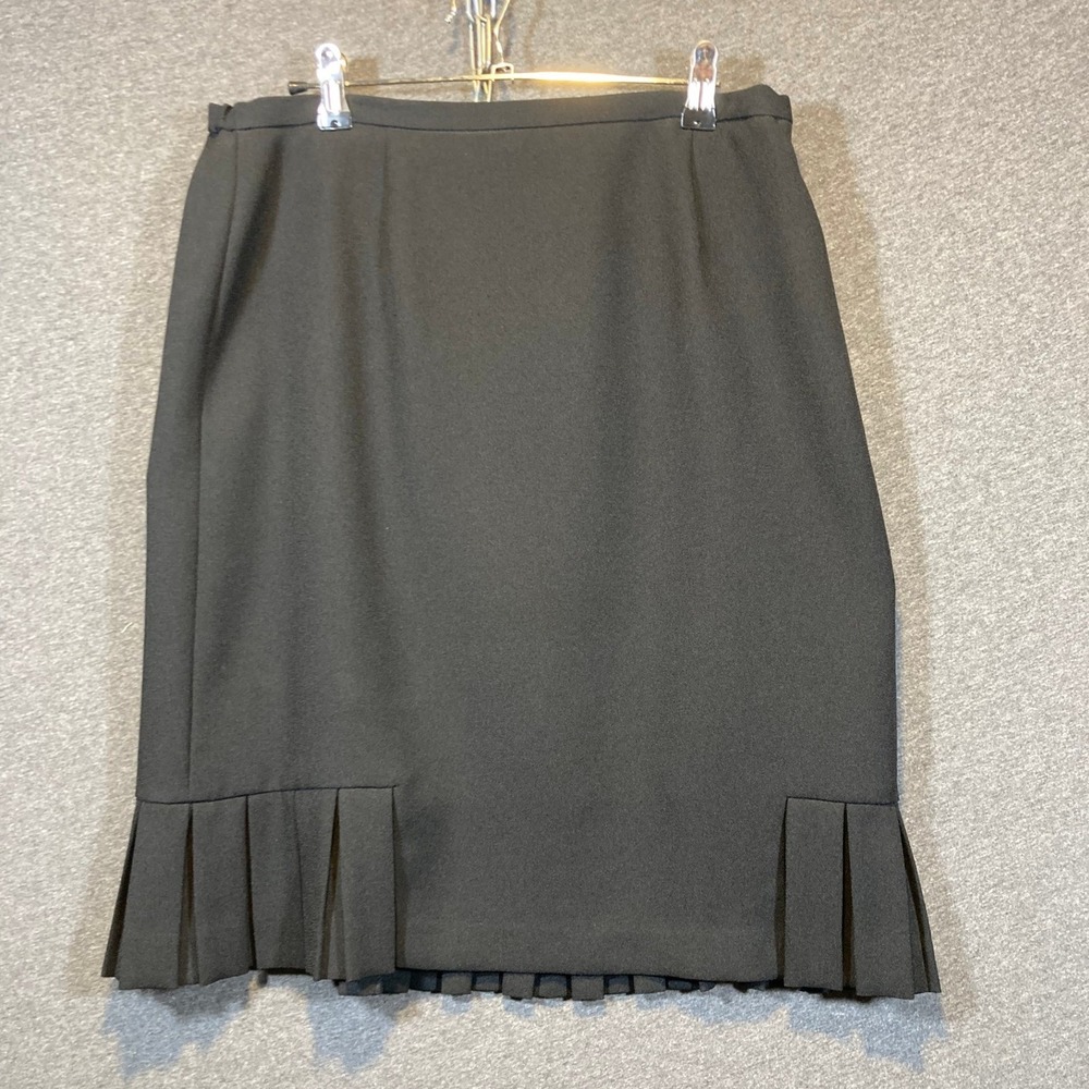 Karen Scott Black Pleated Midi Skirt Size 12 Lined Crepe Side Zip Officecore